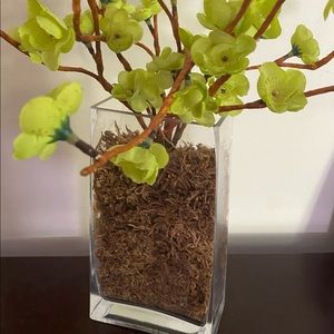 9.5" Glass Vase Rectangle Clean Thick Heavy w/ Floral Arrangement Center Peice